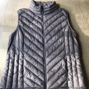 32 Degrees packable puffer vest in lilac.